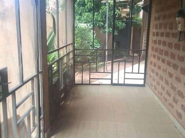 Pensiune Universal Trade