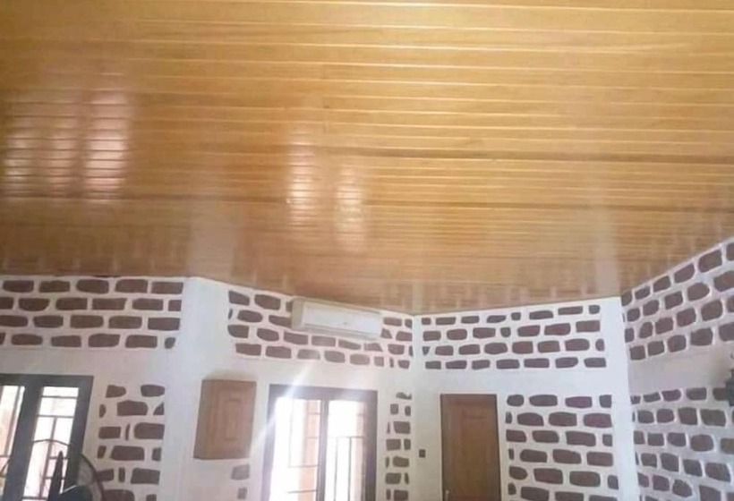 Pensiune Universal Trade