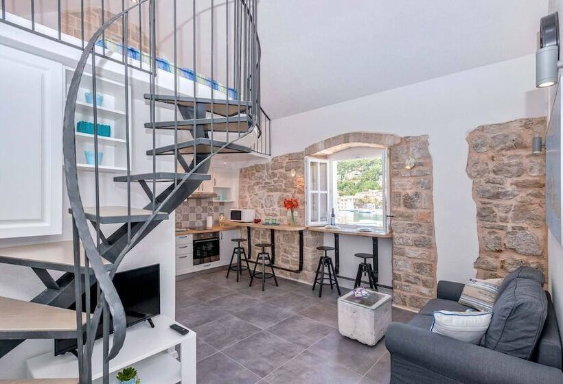 膳宿费 Villa Riva