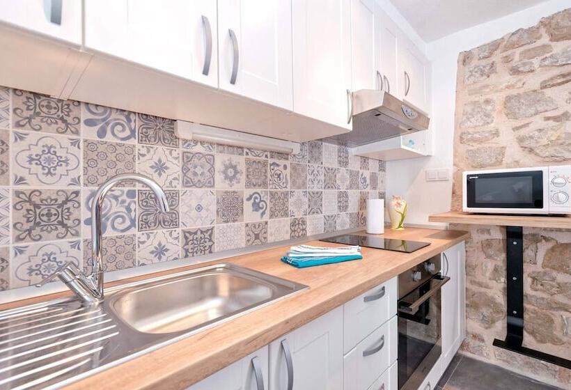 膳宿费 Villa Riva