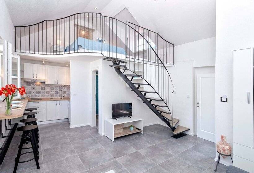 膳宿费 Villa Riva