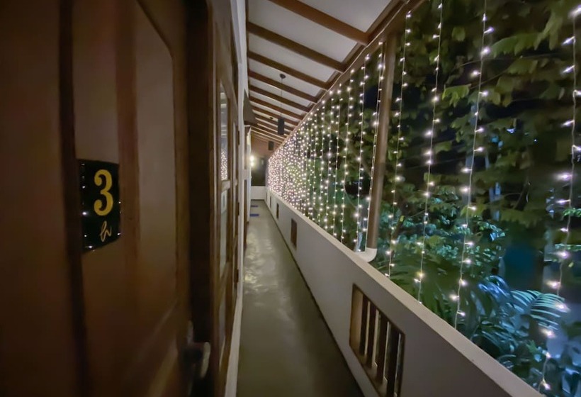 פנסיון Westeros House