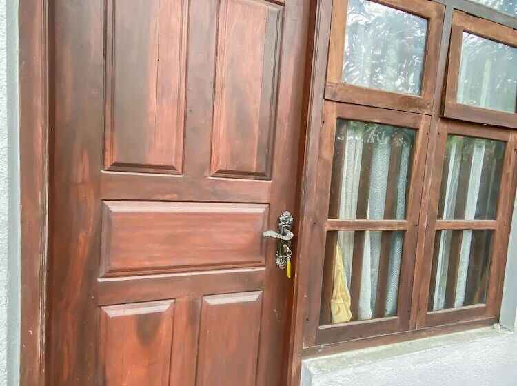 פנסיון Westeros House