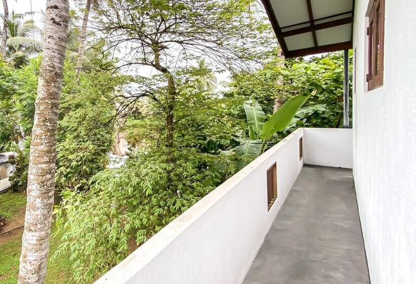 פנסיון Westeros House