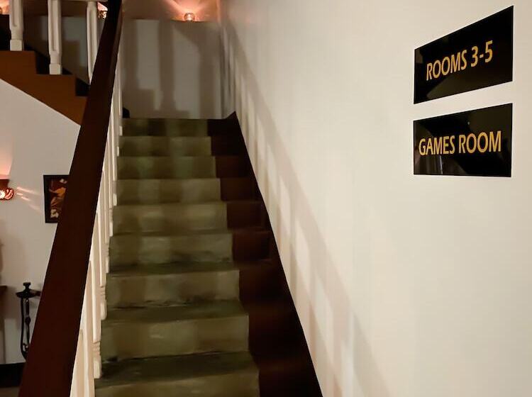 פנסיון Westeros House