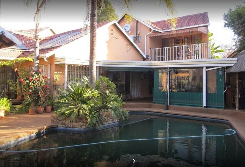 Пансион Whara Whara Guest House