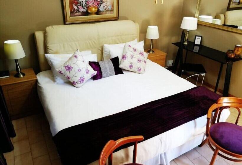 بنسيون Willow Manor Guest House Brits