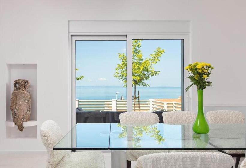 Villa The White Villa