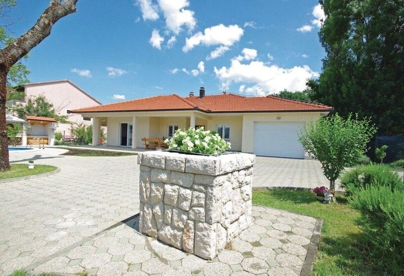 Villa Kata