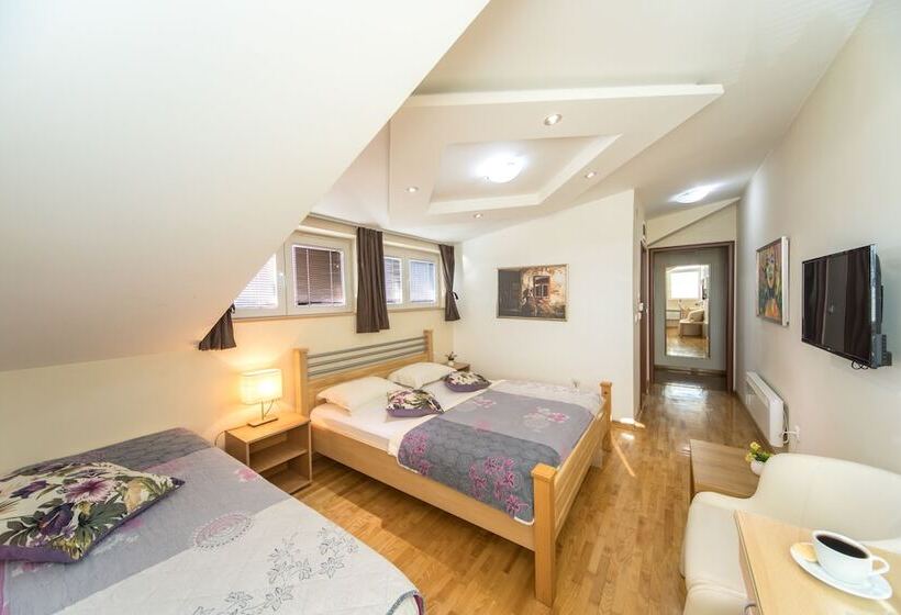 پانسیون F Apartments