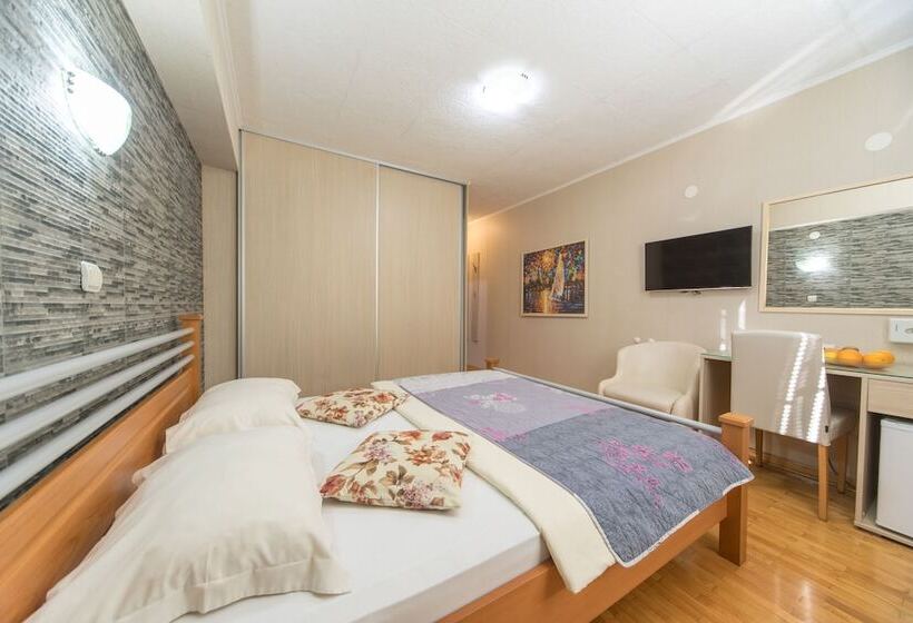 پانسیون F Apartments