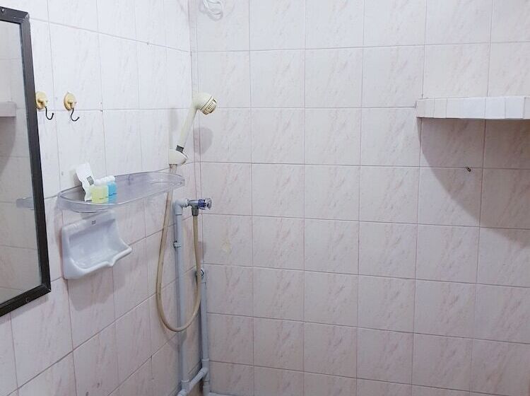 ペンション Jr Guest House