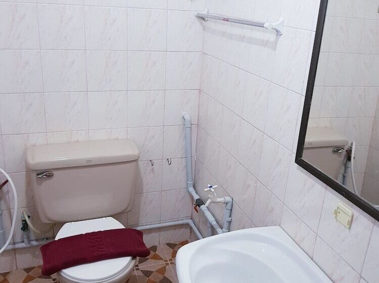 پانسیون Jr Guest House