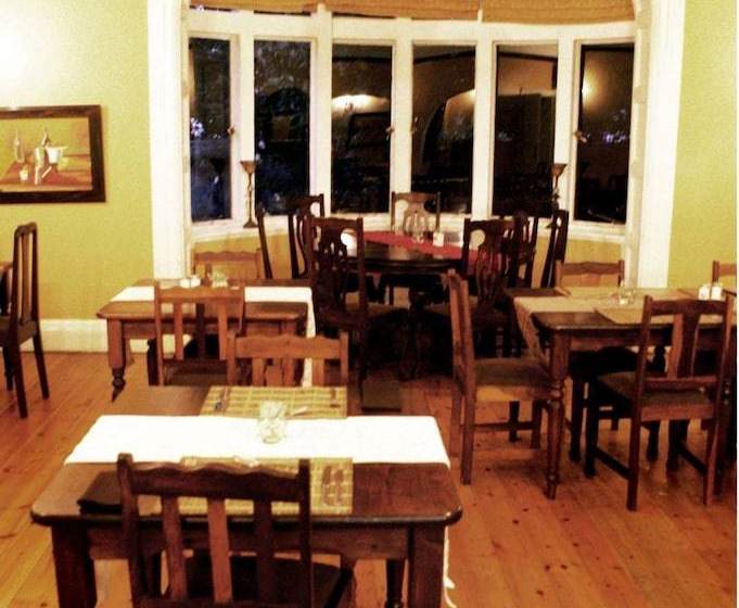 Пансион Shady Pines Guest House