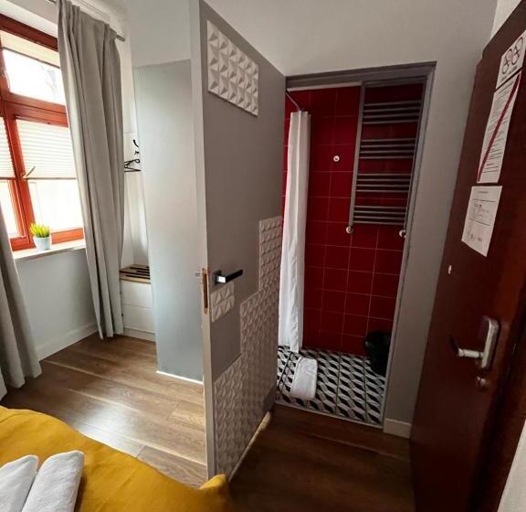 פנסיון Tcz Mokra