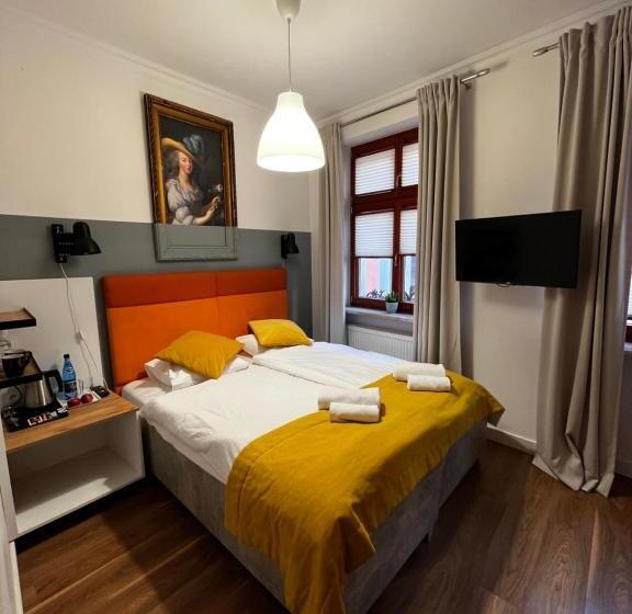 פנסיון Tcz Mokra