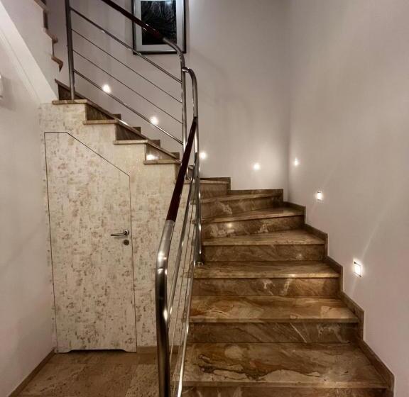 פנסיון Tcz Mokra