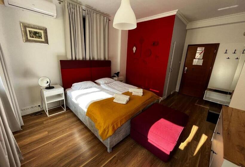 פנסיון Tcz Mokra