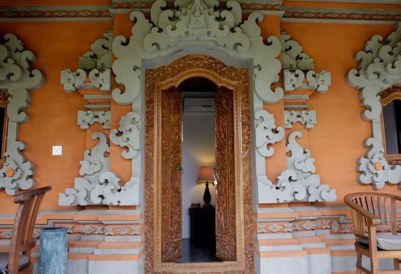 Villa Kompiang Bali