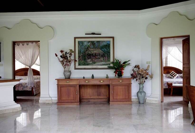 Villa Kompiang Bali