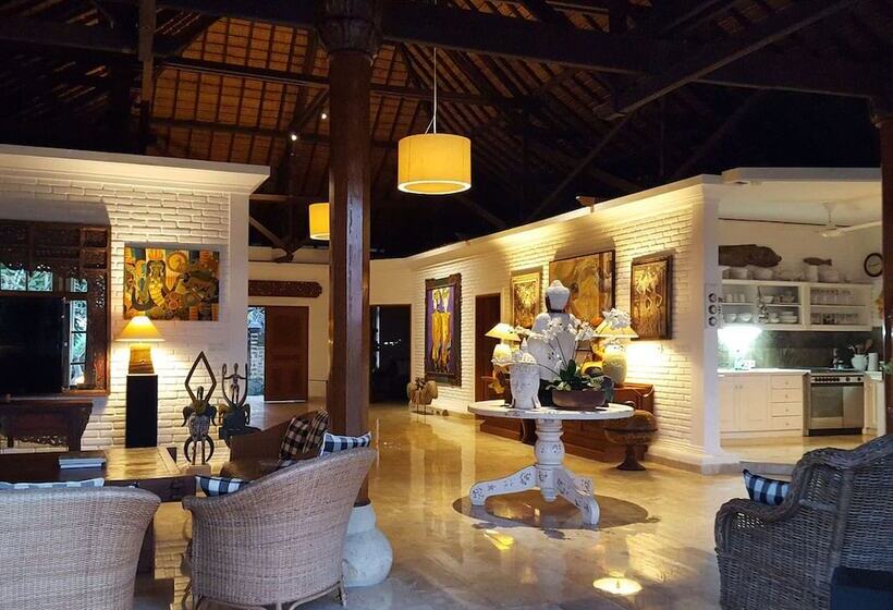 Villa Kompiang Bali