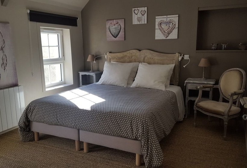 ベッドアンドブレックファースト Chambres D Hôtes Domaine Du Hutrel