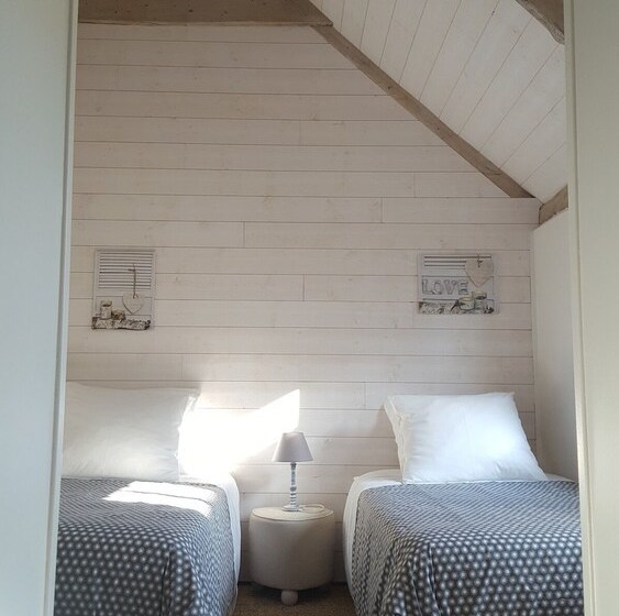 ベッドアンドブレックファースト Chambres D Hôtes Domaine Du Hutrel