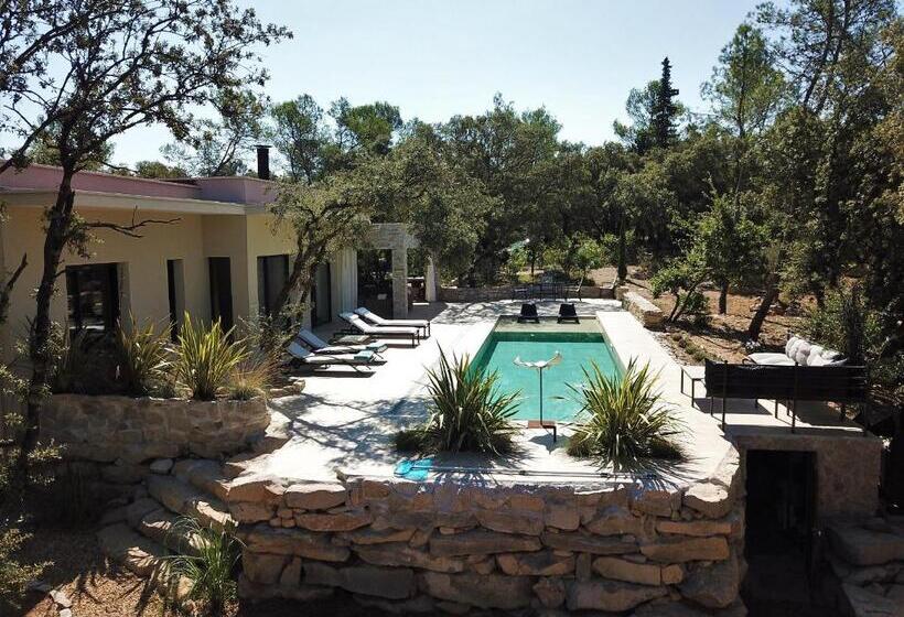 مبيت وإفطار La Villa Kallisté