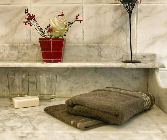 ベッドアンドブレックファースト L'auberge Cavalière