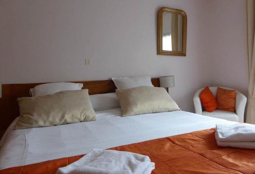 ベッドアンドブレックファースト L'auberge Cavalière