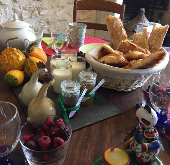 ベッドアンドブレックファースト Le Moulin Du Bourg