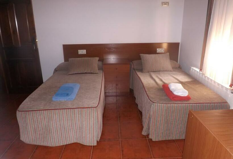 فندق فئة نجمة واحدة La Barbacana