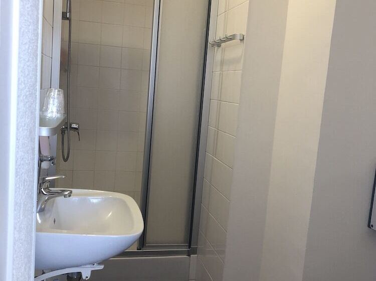 בית מלון כפרי Auberge De La Croix Blanche