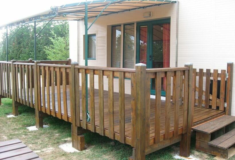 فندق Camping A La Ferme De Cornaton