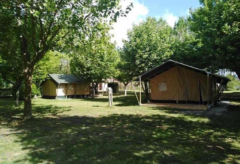 בית מלון כפרי Camping Aubeterre Sur Dronne