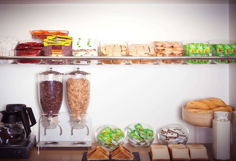 Отель F1 Louviers