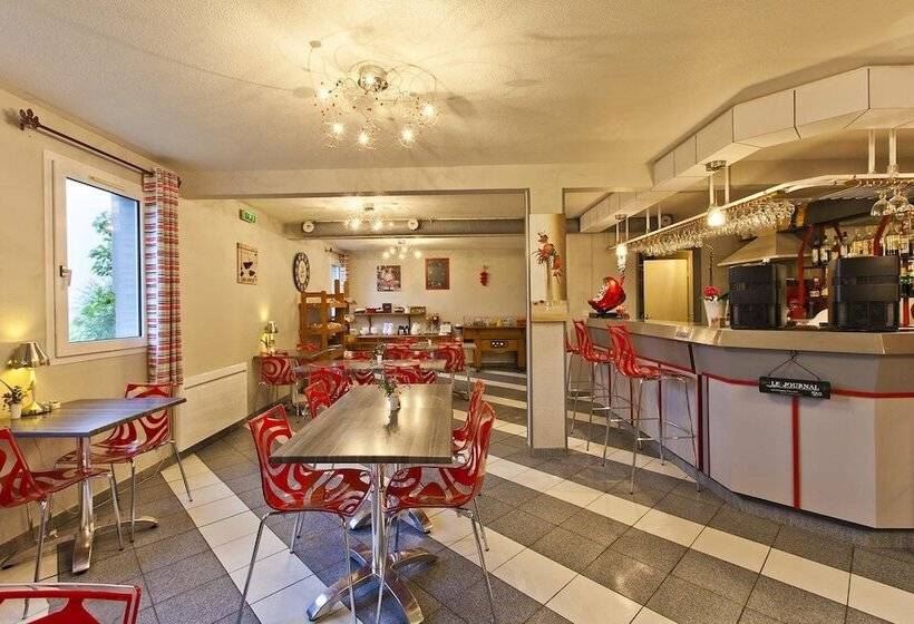 Отель La Grange De Marie