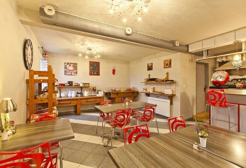 Отель La Grange De Marie