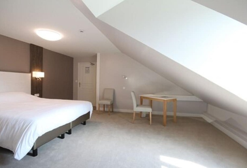 Отель Les Champs