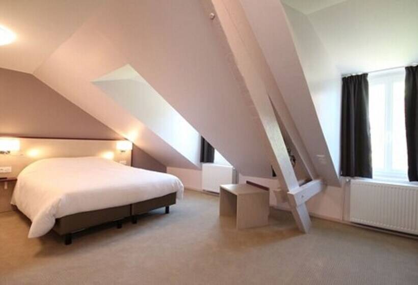 Отель Les Champs