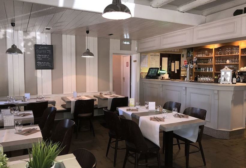 فندق Restaurant à L Etrier