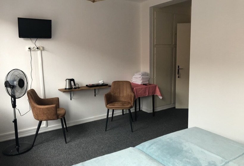 فندق Restaurant à L Etrier