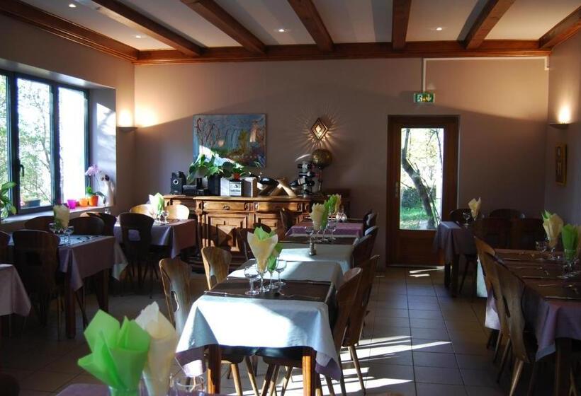 فندق Les Platanes