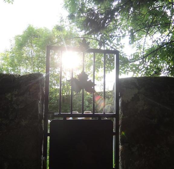 فندق Les Platanes