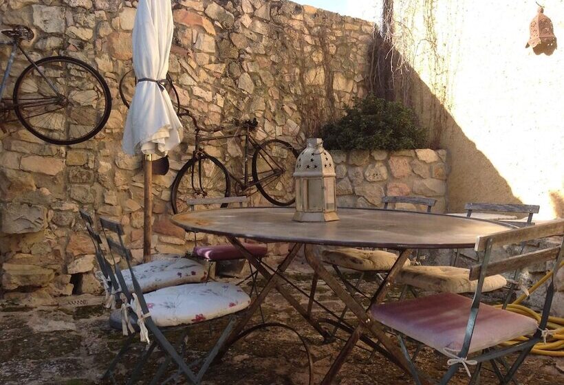 بنسيون Casa Rota