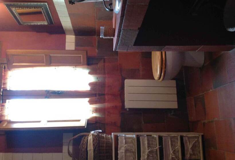 بنسيون Casa Rota