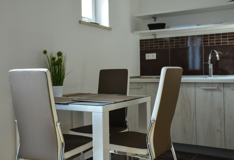 پانسیون Farm Stay Zevnik