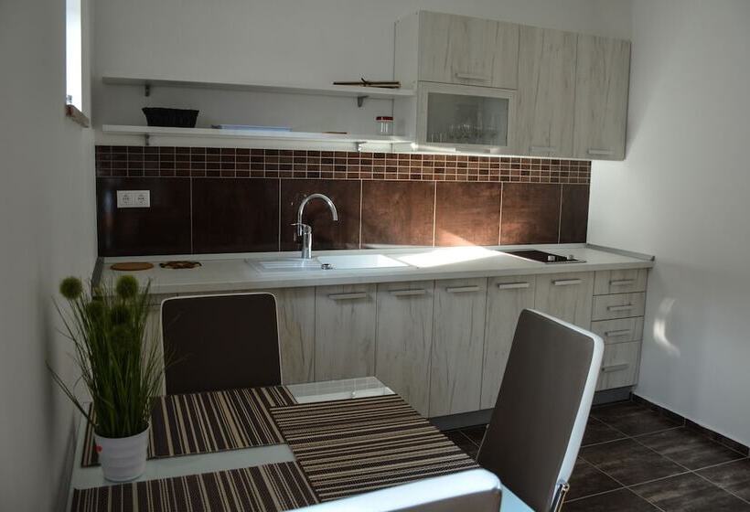 پانسیون Farm Stay Zevnik