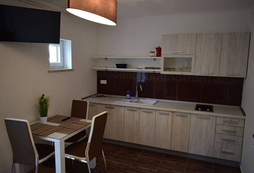 پانسیون Farm Stay Zevnik