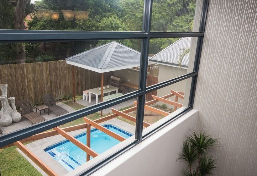 Пансион Hillside Guesthouse Umhlanga